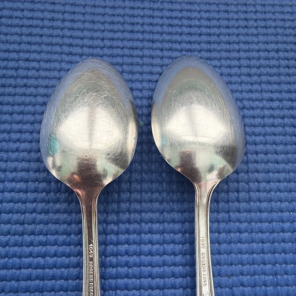 1847 Rogers Bros Old Colony Silverplate XS Triple spoons 7